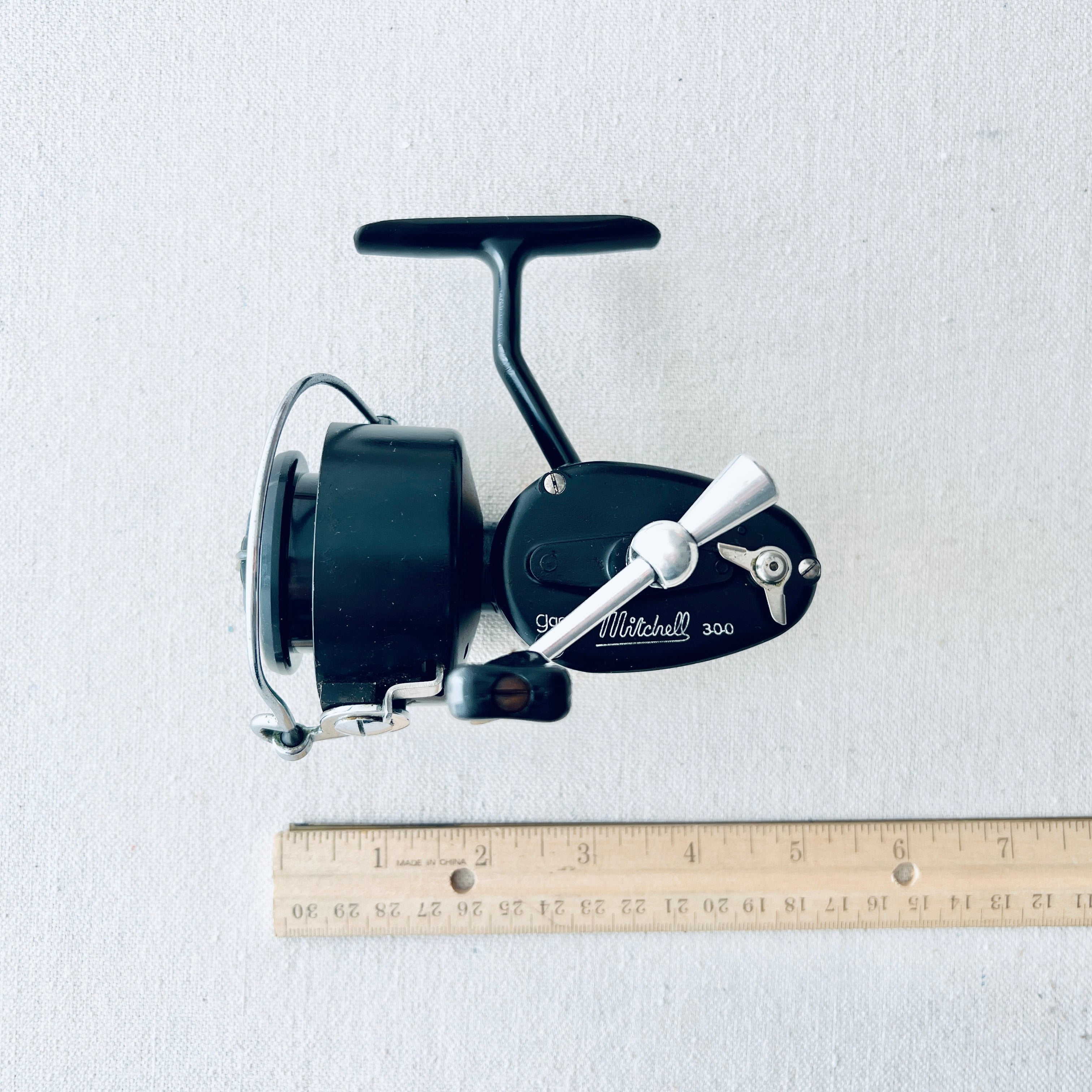 Vintage Mitchell 300 Midsize Spinning Reel - Made in France Vintage Mitchell 300 Midsize Spinning Reel - Made in France