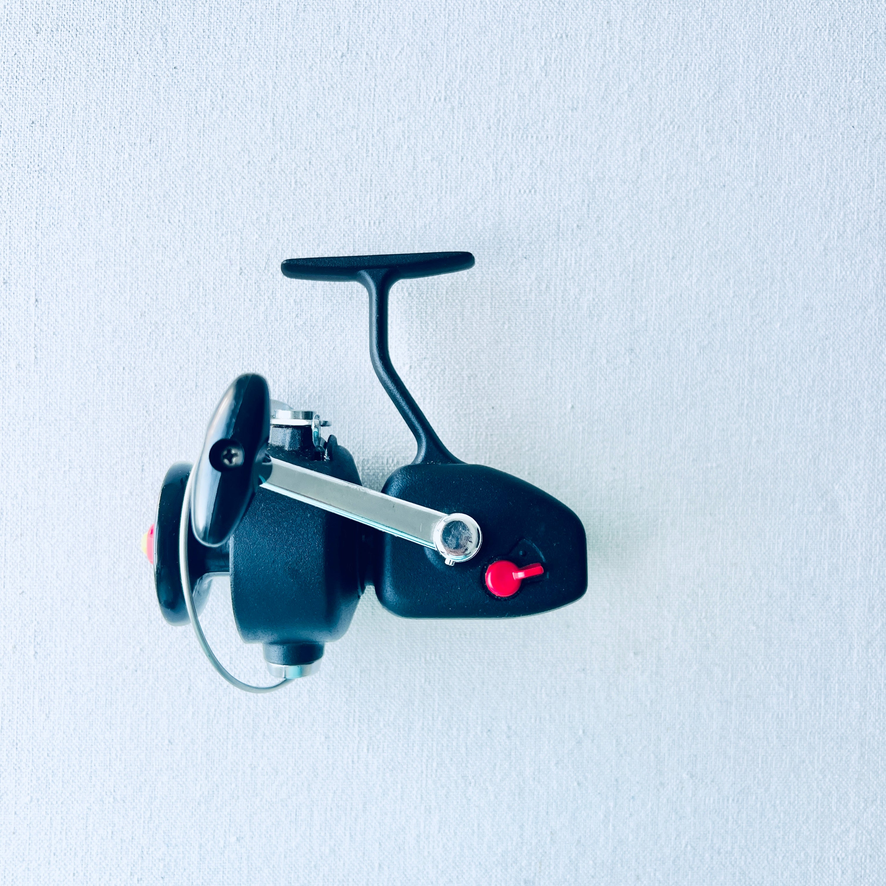 Vintage South Bend 840 Spinning Reel