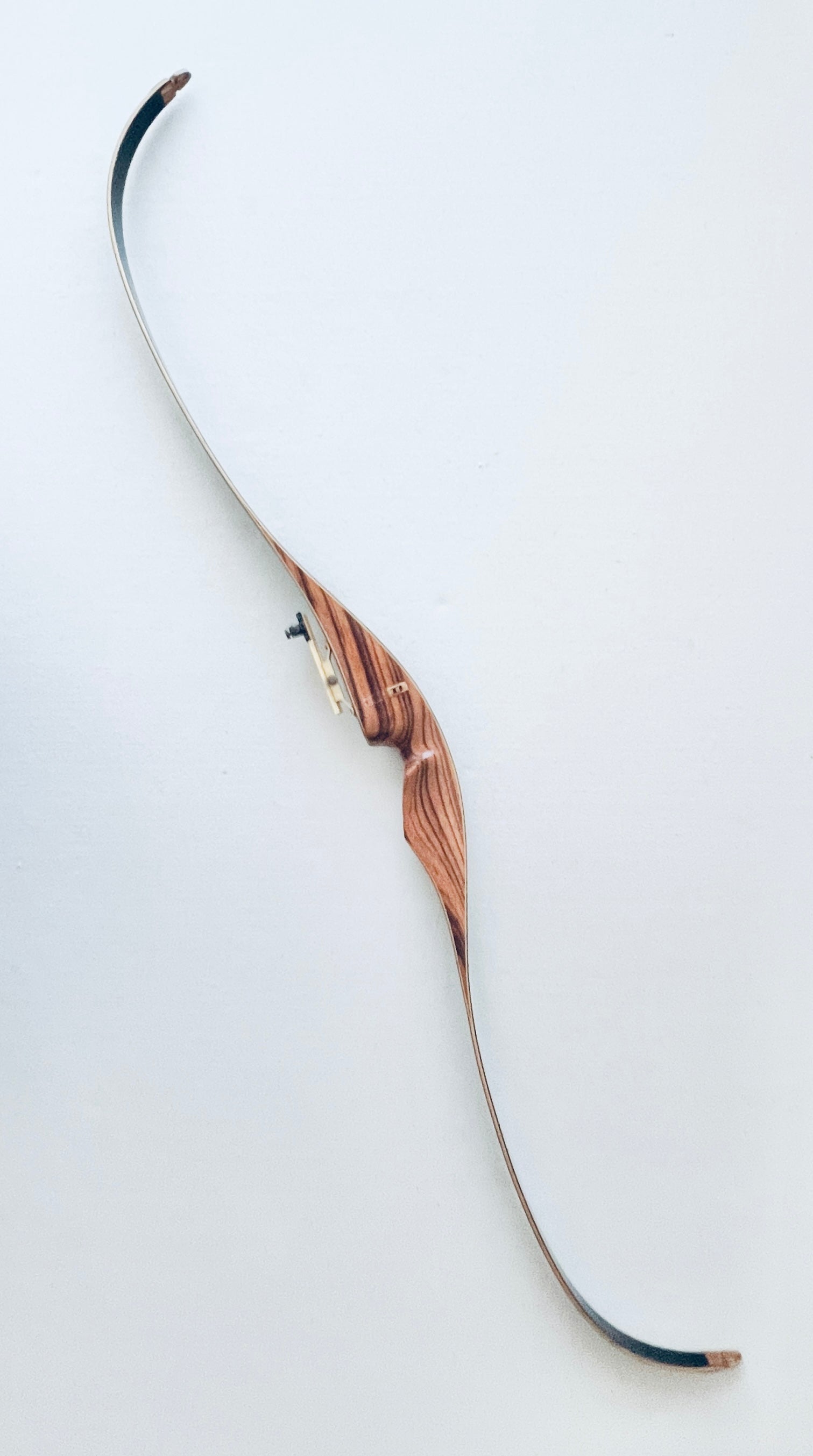 40 pound draw weight at 28 inches marking on Ben Pearson 709 Hunter Recurve Bow