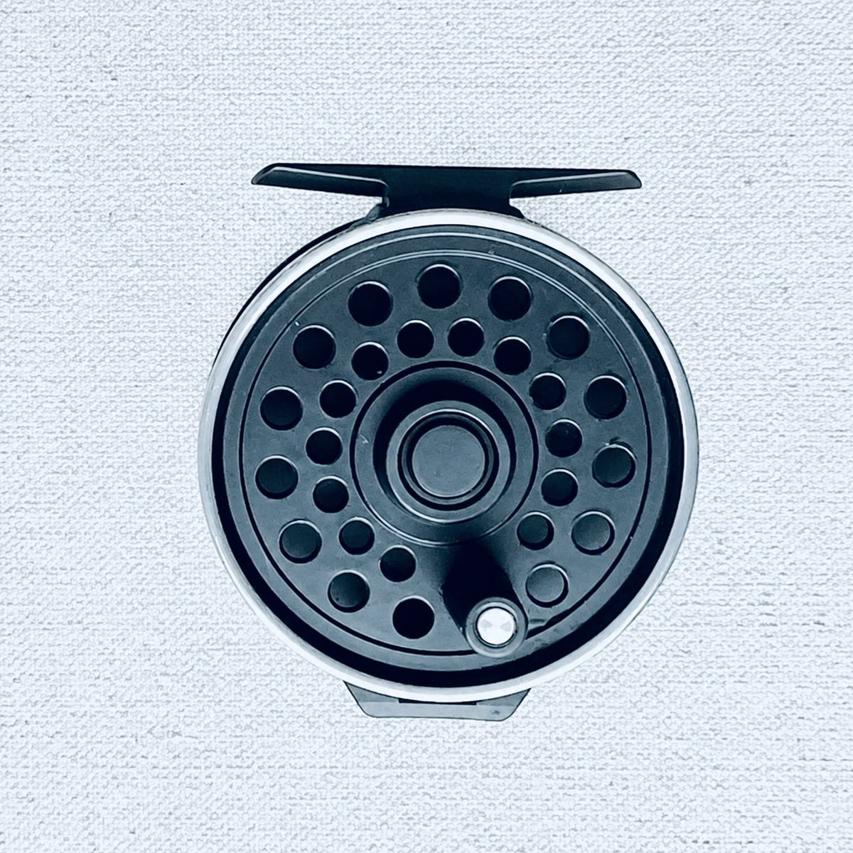 Abu Garcia Diplomat 256 fly reel front view
